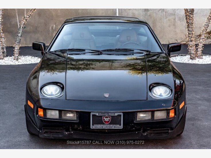 Thumbnail Photo undefined for 1983 Porsche 928